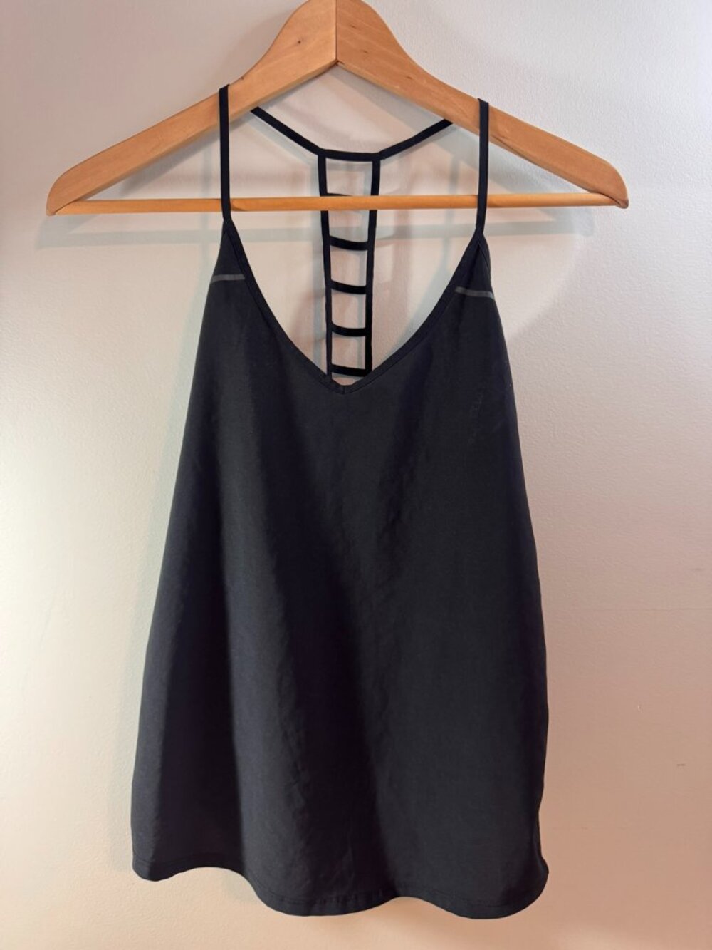 Lululemon Black Strappy Ladder Back Tank Top Racerback Yoga Athletic